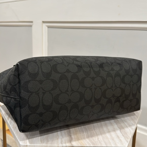 Coach Bag Large Signature Tote Bag - Picture 7 of 17